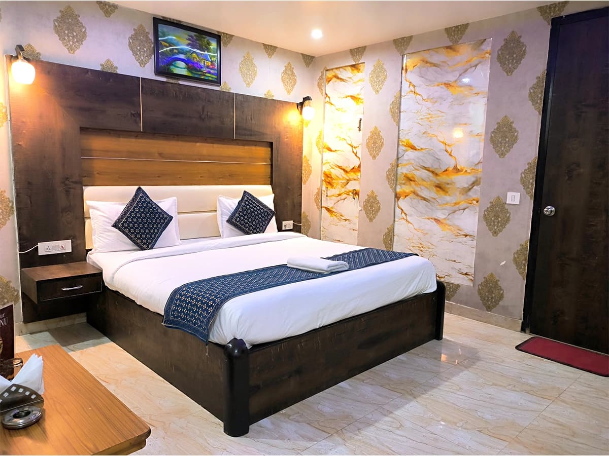 Executive Room at Hotel Amour Mahipalpur near IGI Airport