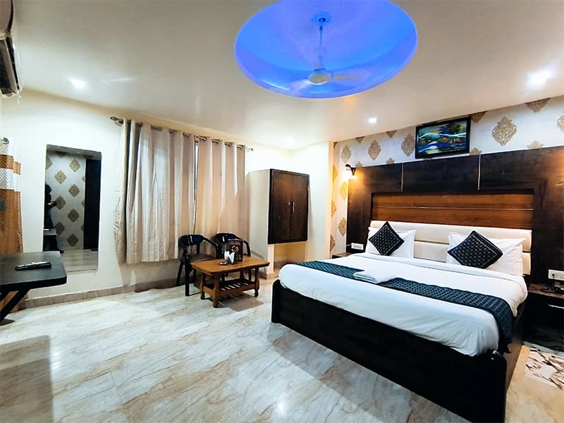 Luxury Rooms